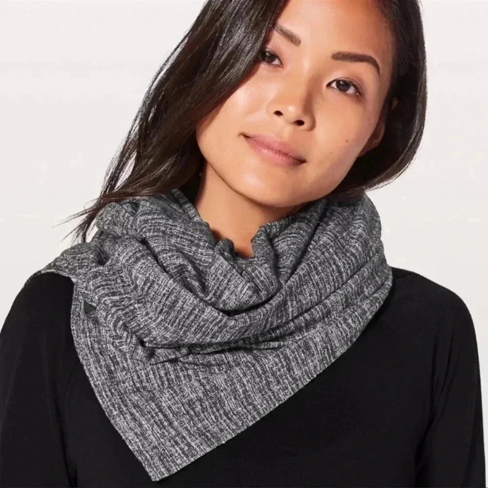 Ivivva By Lululemon Village Chill Scarf